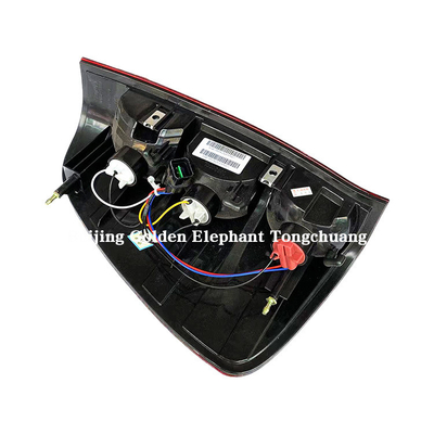 Numéro OE 4133300-P00 Grande muraille Wingle 5 Version européenne Lumière de queue pour 124 Spider 348