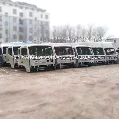 Assemblage de la cabine de la série Foton Aumark pour les pièces essentielles de la carrosserie des camions