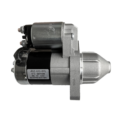 Les images montrent que le QDY1289 L21580 1043100GG010 12V 1,2 kW 10T CW est équipé d'un démarreur automatique pour camion