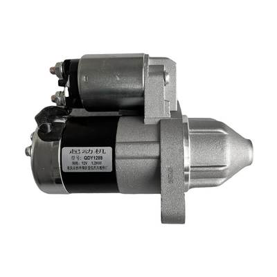 Les images montrent que le QDY1289 L21580 1043100GG010 12V 1,2 kW 10T CW est équipé d'un démarreur automatique pour camion