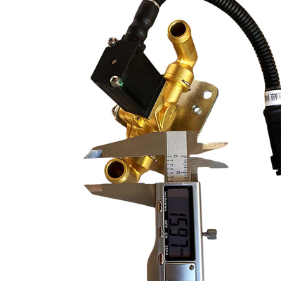 Le moteur est équipé d'une soupape solénoïde L012500000753